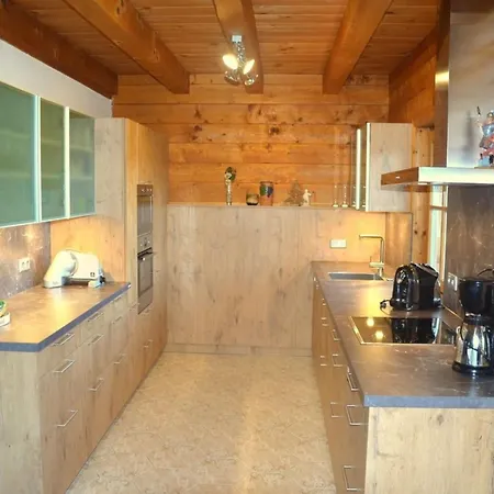 Kotmarhuette Semesterbostad *